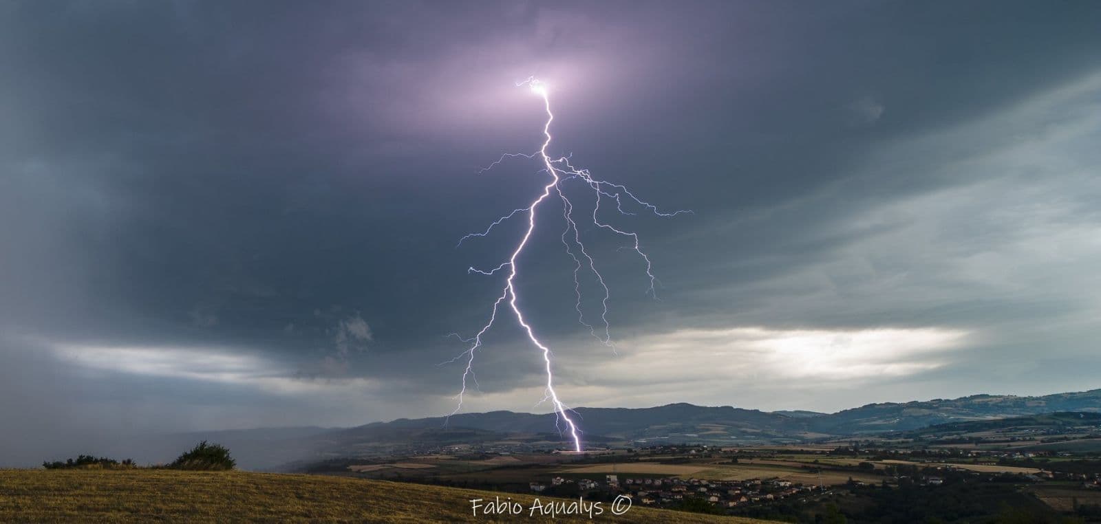 Image d'illustration pour Retour des orages parfois forts cette semaine sur la moitié Sud
