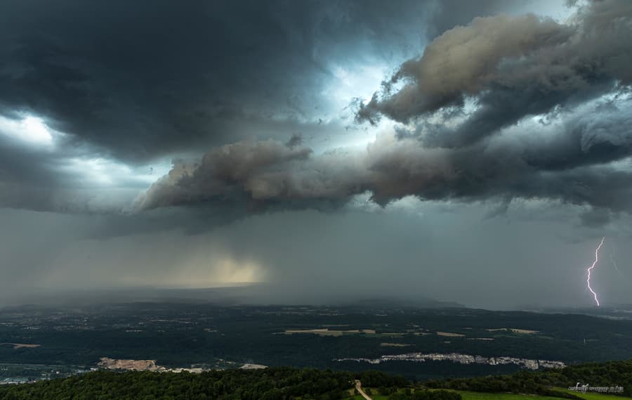 Image d'illustration pour Forts orages dans le centre-est ce mercredi 1er juillet