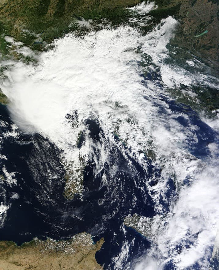 Image d'illustration pour Inondations et fortes rafales de vent en Corse