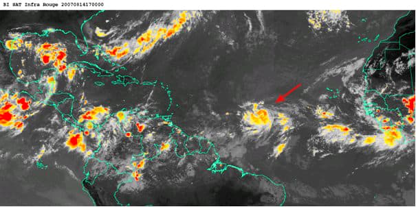 Image d'illustration pour 17 août 2007 : l'ouragan Dean traverse les Antilles Françaises