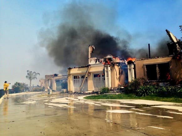 Image d'illustration pour Incendies et sécheresse en Californie (Etats-Unis) - Tornade de feu