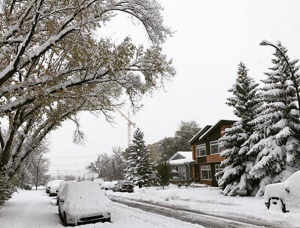 Image d'illustration pour Hiver précoce : l'ouest du Canada croule sous la neige