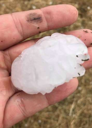 Image d'illustration pour Grêle et foudre lors des orages des 12 et 13 août
