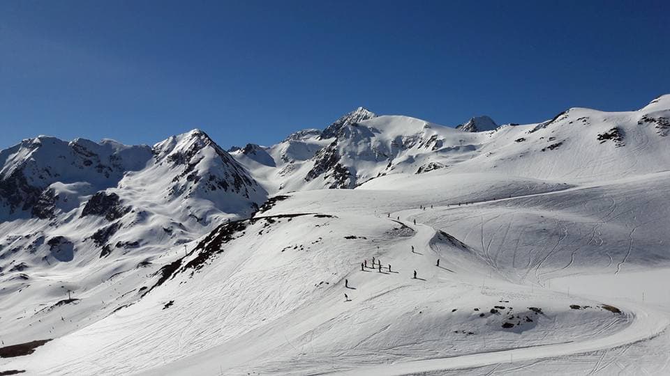 Image d'illustration pour Enneigement correct en montagne pour le début du printemps