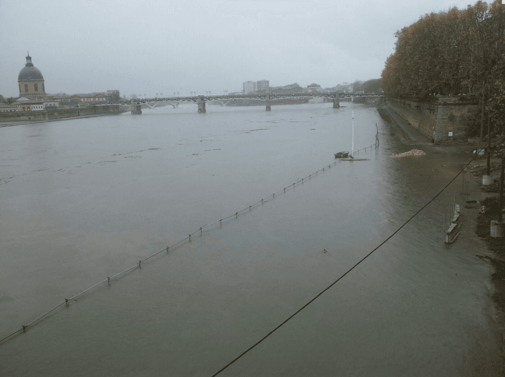 Image d'illustration pour Crue, inondations, neige et avalanche du 24 au 26 novembre sur les Pyrénées